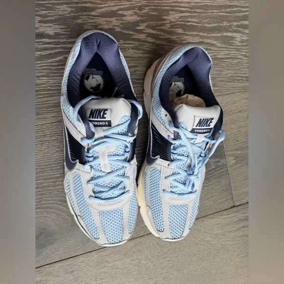 Nike Zoom Vomero 5 in Psychic Blue - Picture 3 of 11